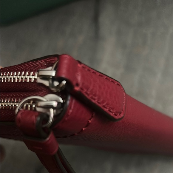 Coach Classic Maroon Leather Wallet - Picture 3 of 8